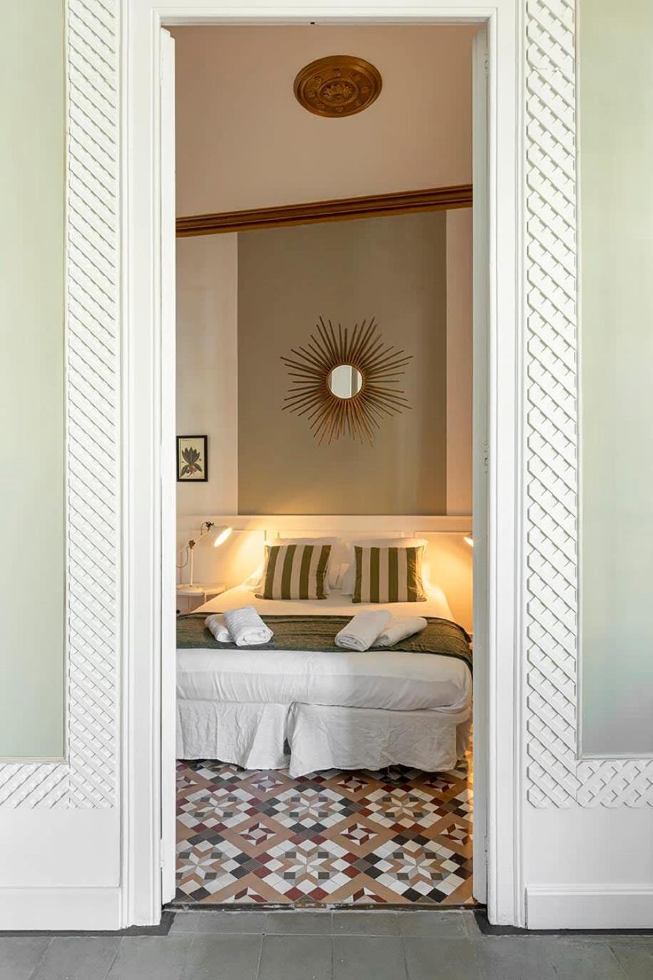 Apartment Placa Catalunya V Charming And Exquisite 5bd With Large Balcony *