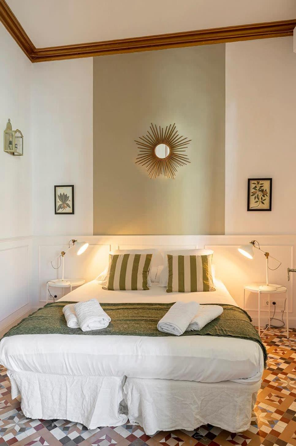 Placa Catalunya V Charming And Exquisite 5bd With Large Balcony Apartment Barcelona