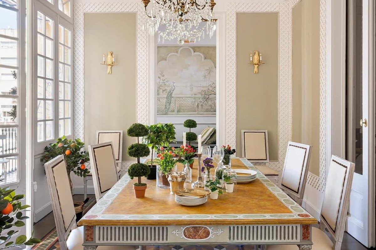 Placa Catalunya V Charming And Exquisite 5bd With Large Balcony Apartment Barcelona