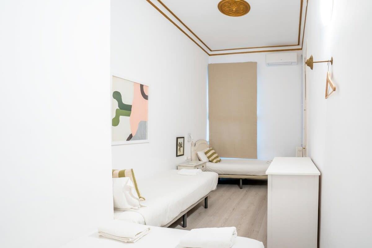 Apartment Placa Catalunya V Charming And Exquisite 5bd With Large Balcony *