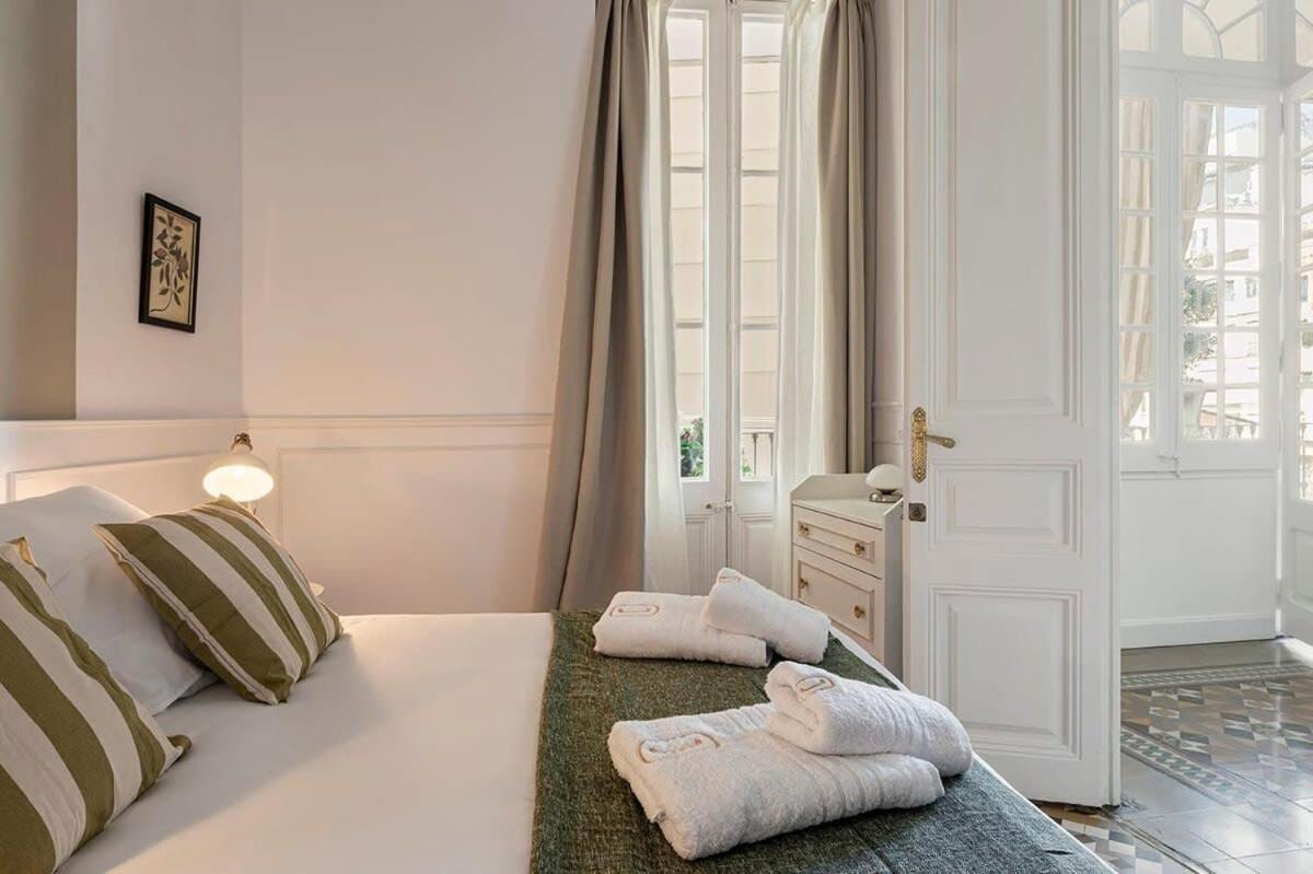 Apartment Placa Catalunya V Charming And Exquisite 5bd With Large Balcony *
